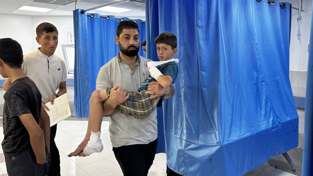 İsrail saldırılarına devam ediyor: Gazze'den acı görüntüler... 14